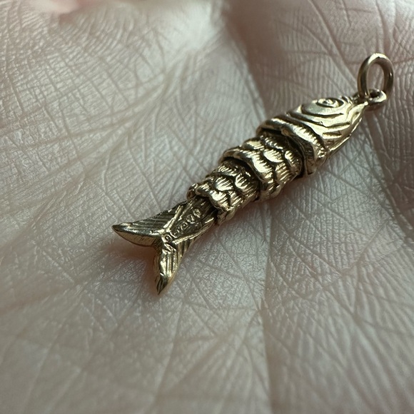 9ct 9k 375 vintage gold articulated fish charm pendant - Picture 7 of 11